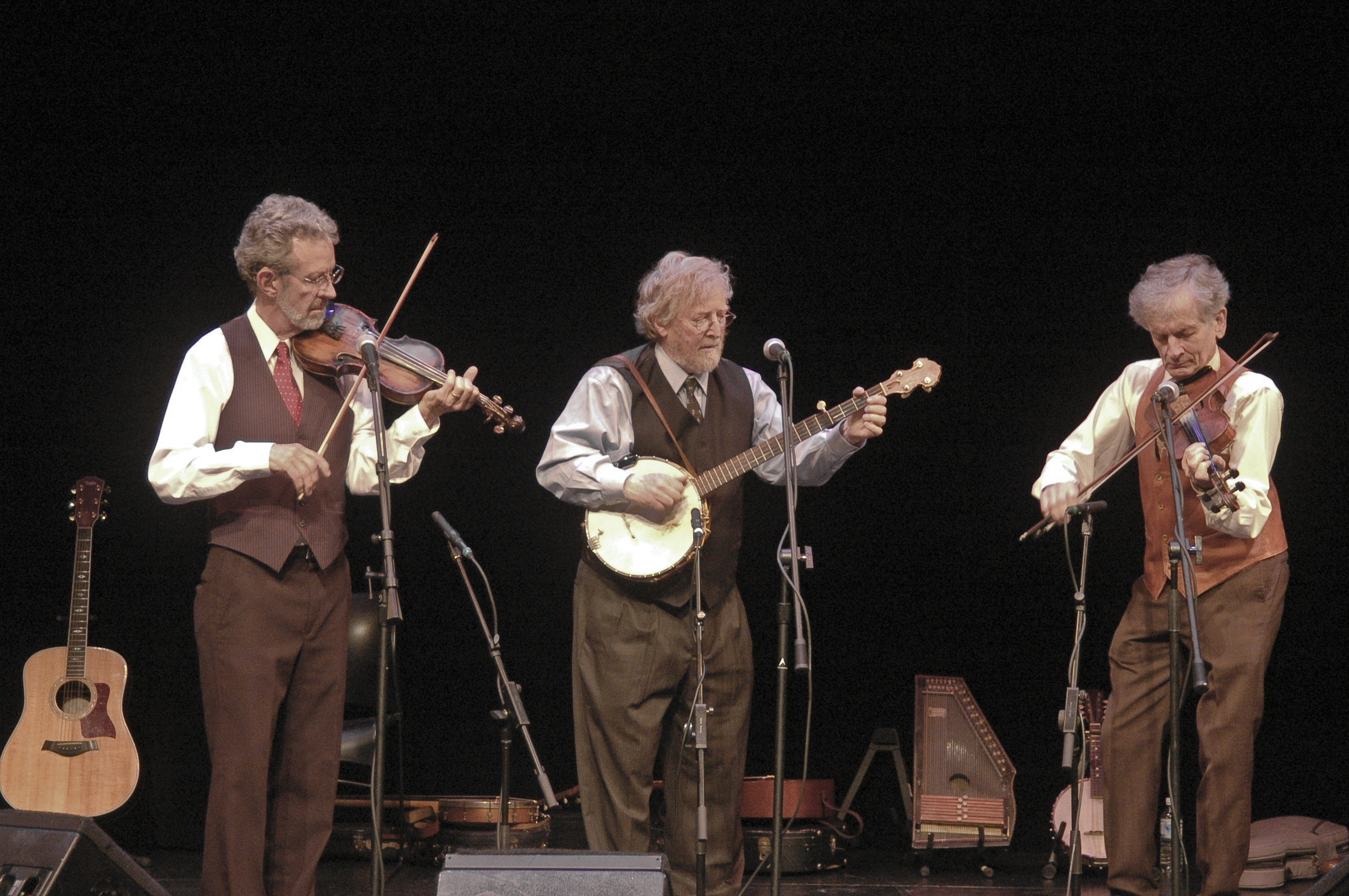 The New Lost City Ramblers performing live in the 2000s. 
