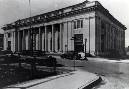Durham Post Office in the 1930s.
