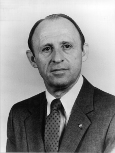 Portrait of Roland W. Leary.
