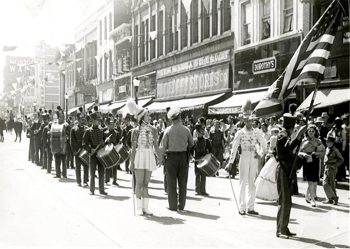 A marching band pauses during the 1949 American Royal Parade